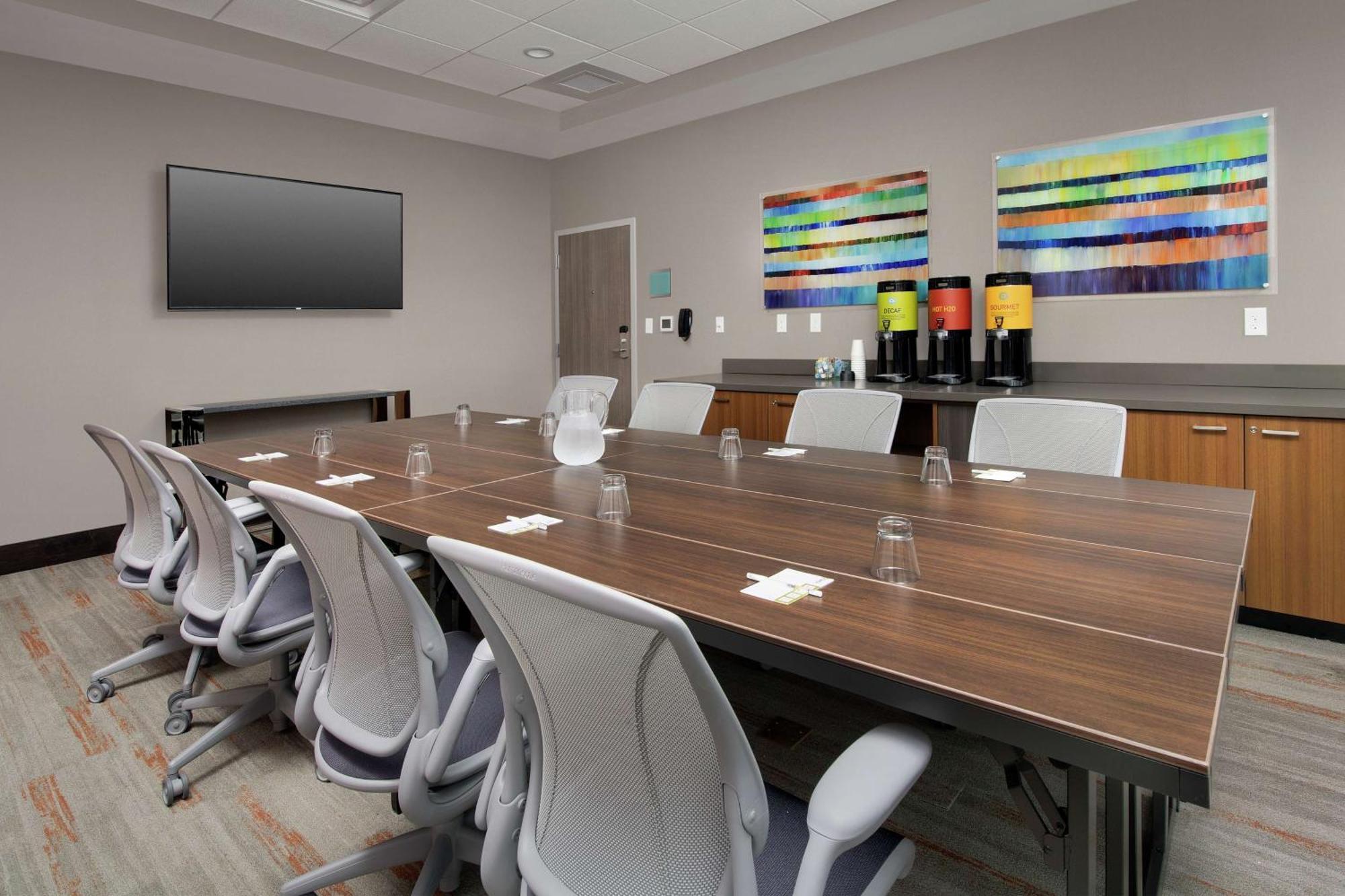 Home2 Suites By Hilton Charlottesville Downtown Экстерьер фото