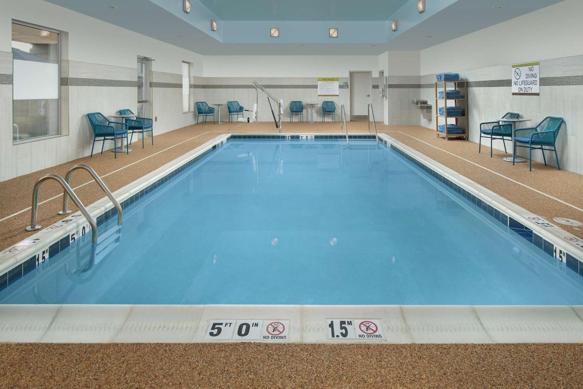 Home2 Suites By Hilton Charlottesville Downtown Экстерьер фото